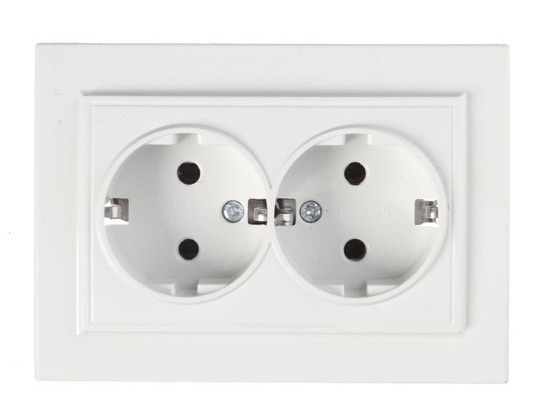 Розетка Technolink Electric встраиваемая двойная с заземлением, 16A, пластик, IP20, цвет белый РАСПРОДАЖА